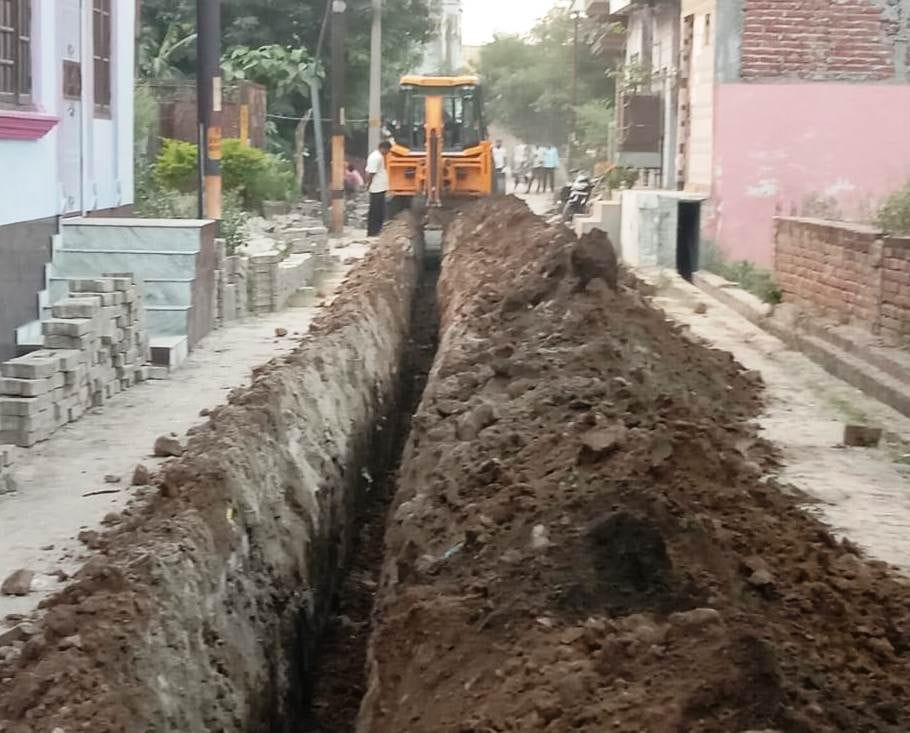 amrit, yojnam in kasganj