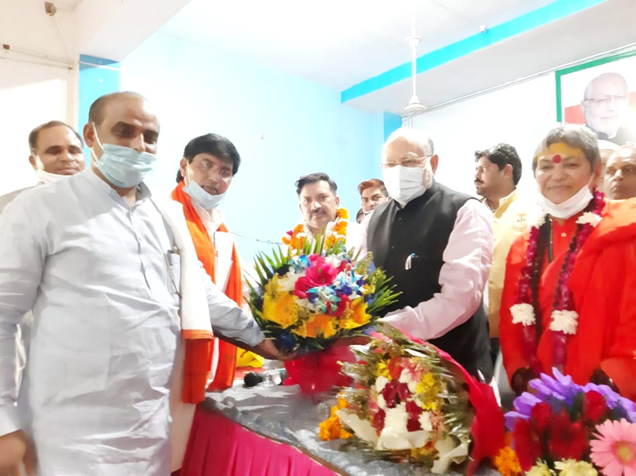 BJP will touch 400 in 2024: Prahlad Modi