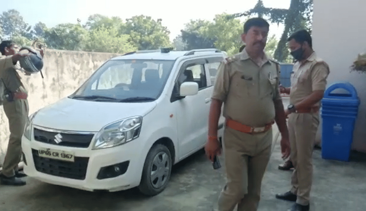 Bomb found in Pradhan car and businessman house with Naxal group letter 10 lakhs demanded ransom in bhadohi up