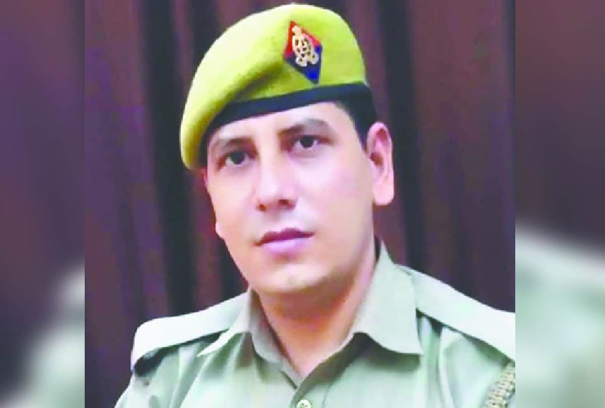 blood donor group of policemen for save life
