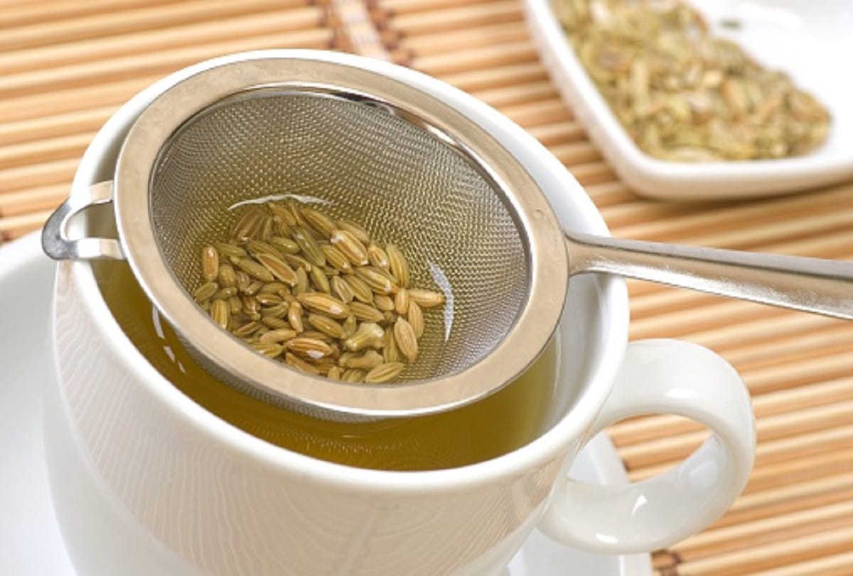 Health benefits of drinking fennel seeds water for weight loss and Stomach problems