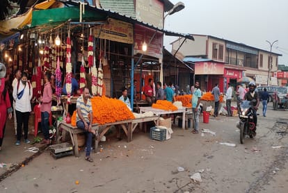 Expectation of flower traders resting on Navratri, market has stagnated for the last six months