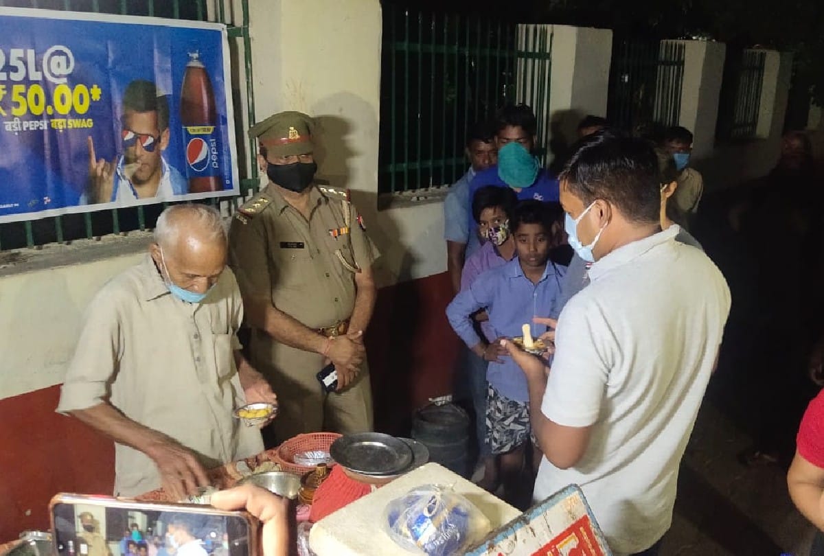 kanji bade wale baba agra mayor Naveen Jain promised to get the stall