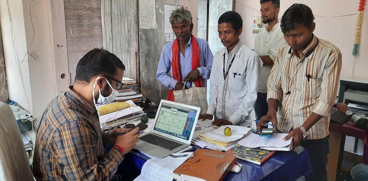 officers ready to collect 400 crores dues elcetrictiy bill