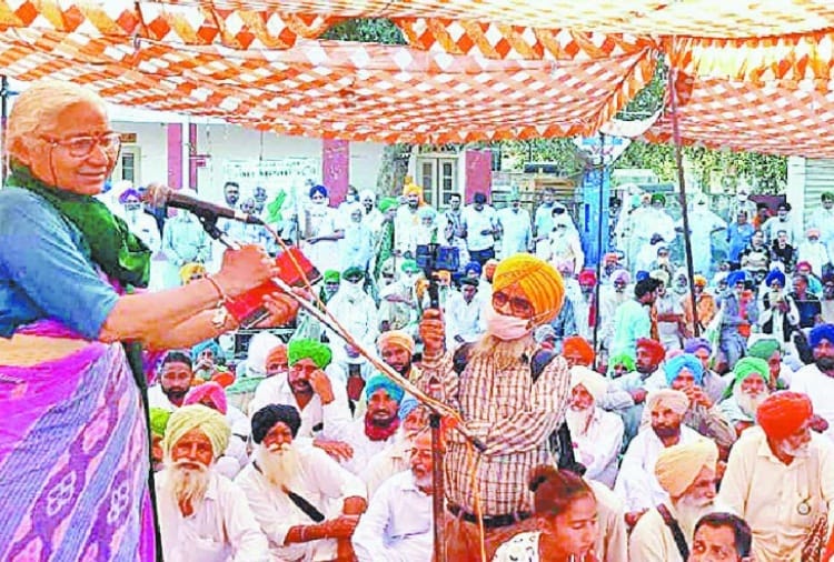 Medha Patkar reached at Mansa of Punjab for Farmers Support