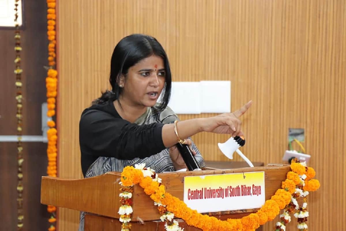 Bihar Election 2020: Who is Ritu Jaiswal of IAS Wife, Whom RJD gave Ticket, Know all about her
