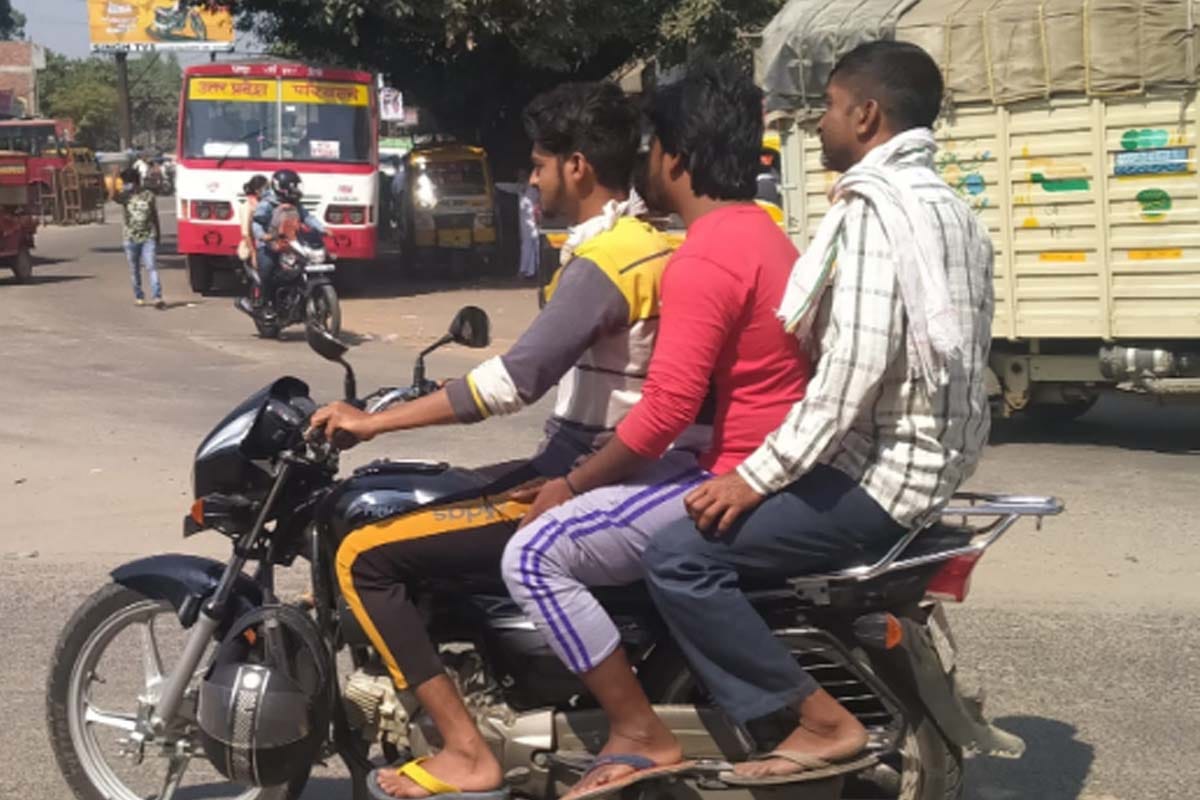 Up: scooty Race on roads, bike speed crosses hundred, parents giving death key in hand of teenagers