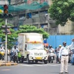 बिजली जाने से यातायात व्यवस्था भी हुई बाधित
