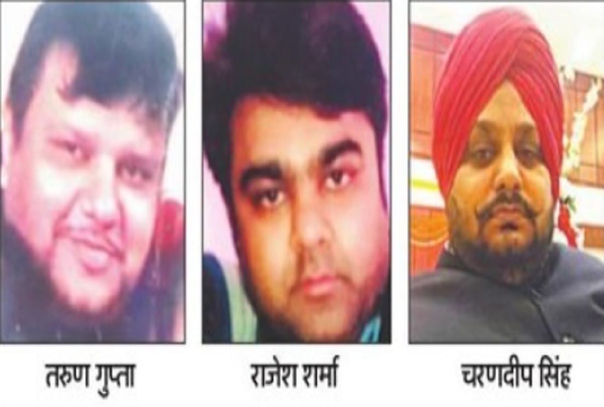 People of the locality mourns over demise of three friends in delhi
