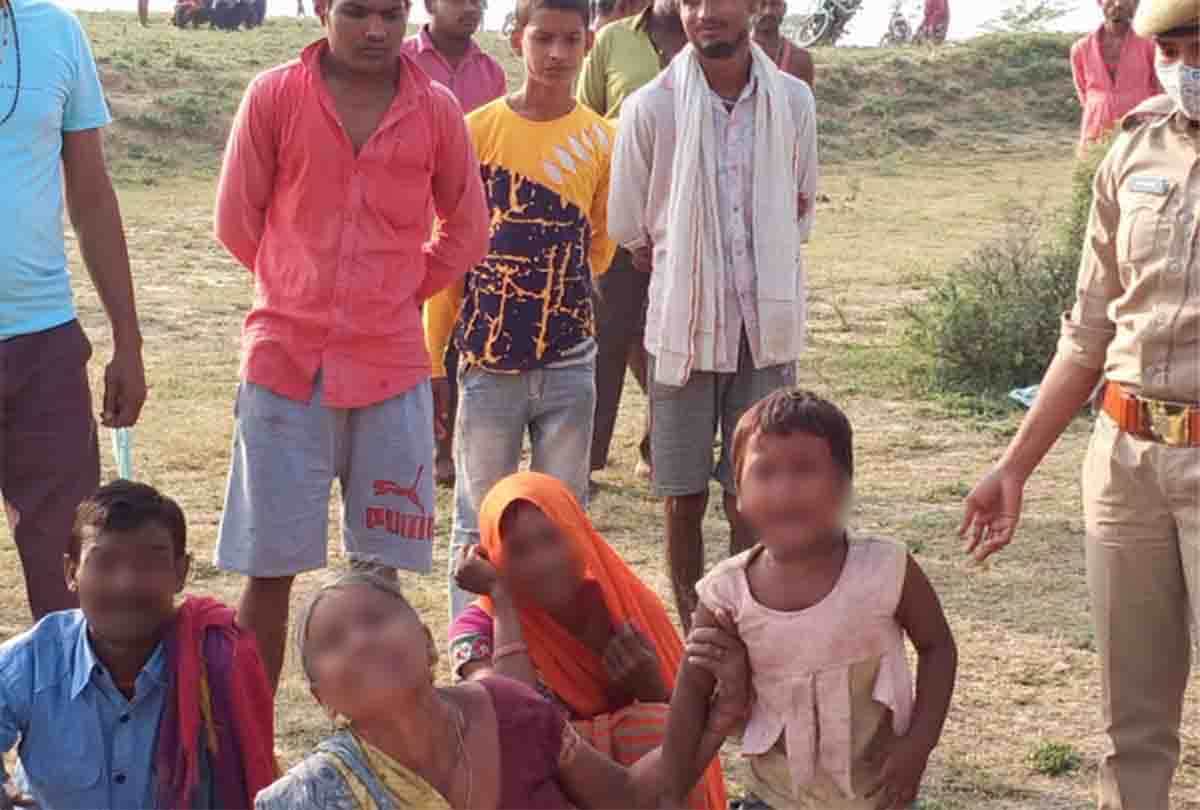 After killing woman, dead body thrown in the field