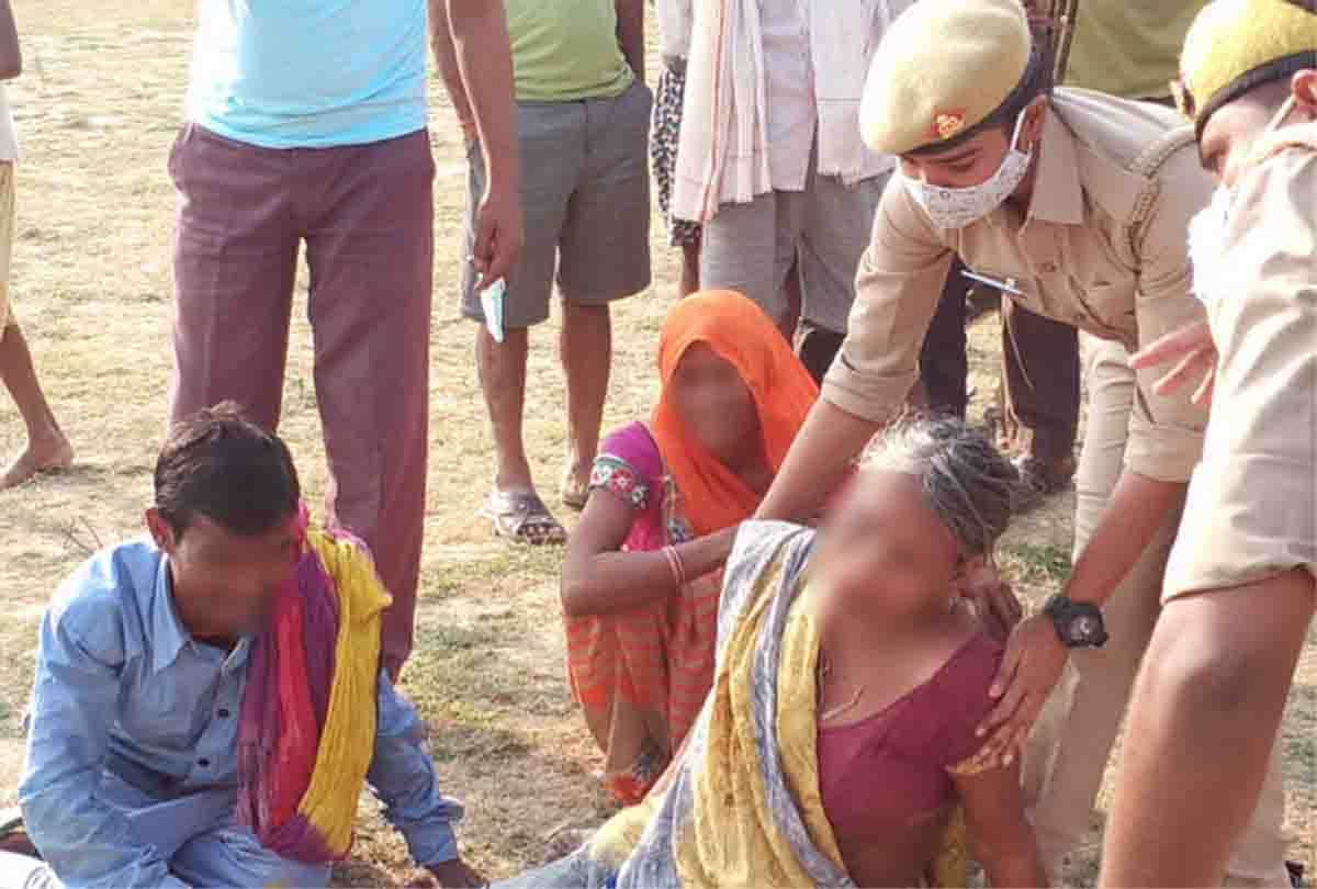 After killing woman, dead body thrown in the field