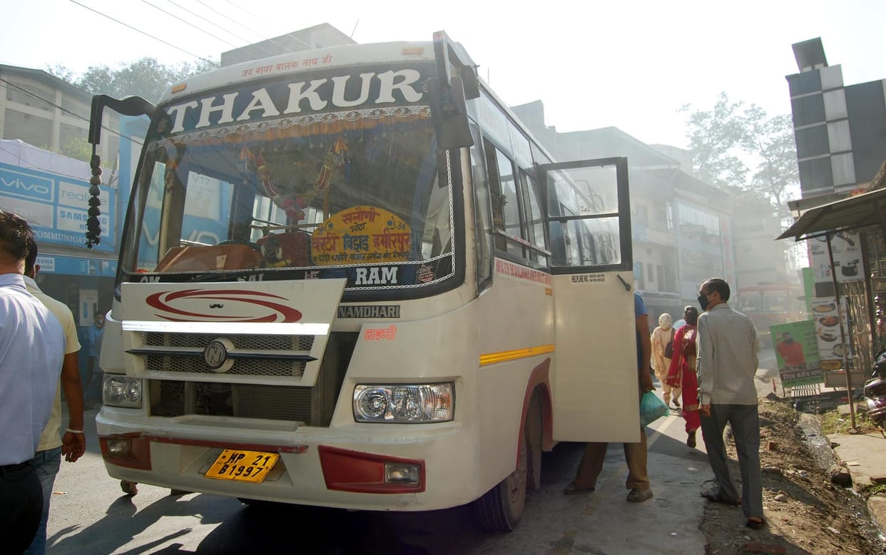 A fire broke out in a bus moving in Hamirpur