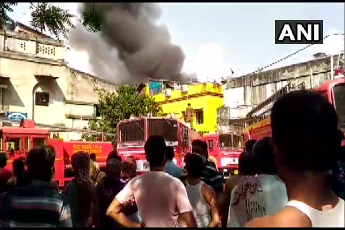 West Bengal: Fire breaks out at a plastic factory in Chitpur area of North Kolkata