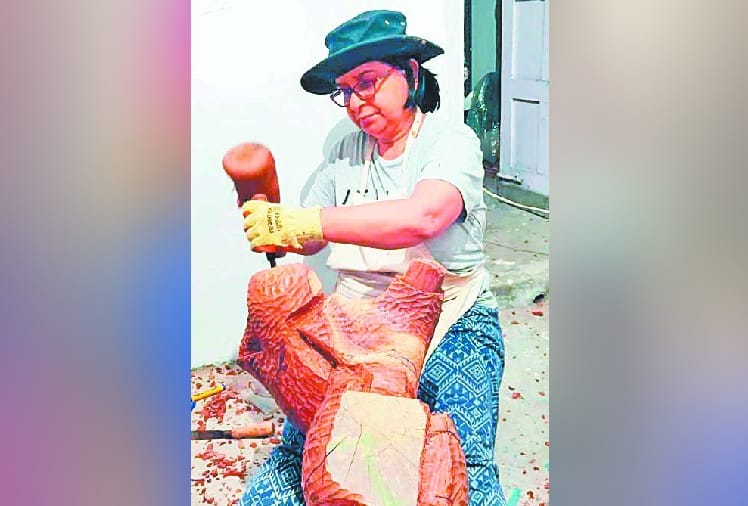 Unique Talent: Gurmeet Goldi working to make alive sculptures of Kalagram Chandigarh