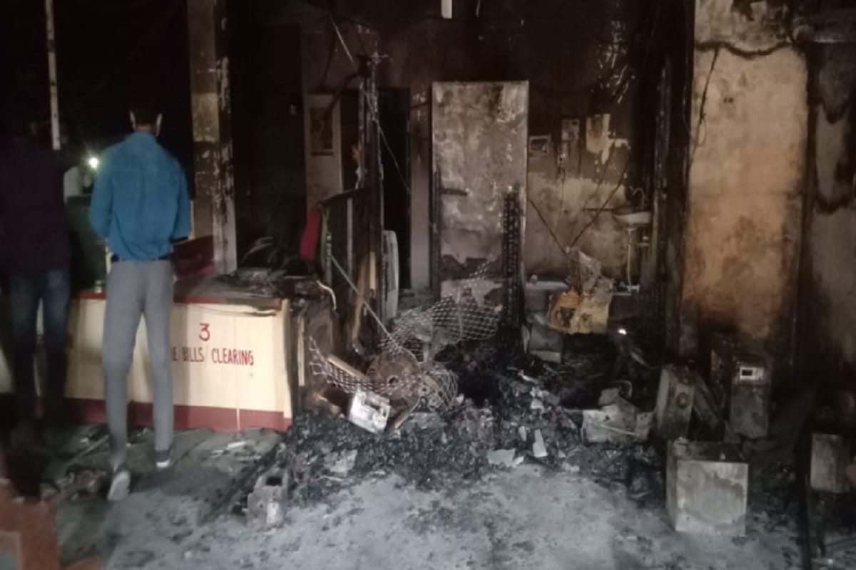 Meerut Punjab National Bank Fire News: Fire broke out in a branch of Punjab National Bank in Inchouli at Meerut