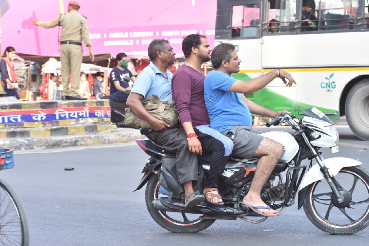 Meerut News: People are not following traffic rules in Meerut