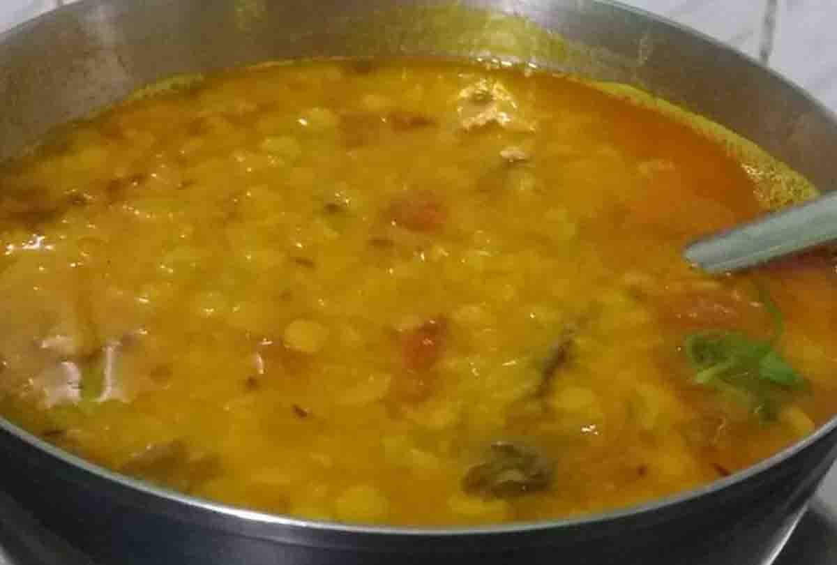 Six people, including the couple, fainted after eating fry lentils
