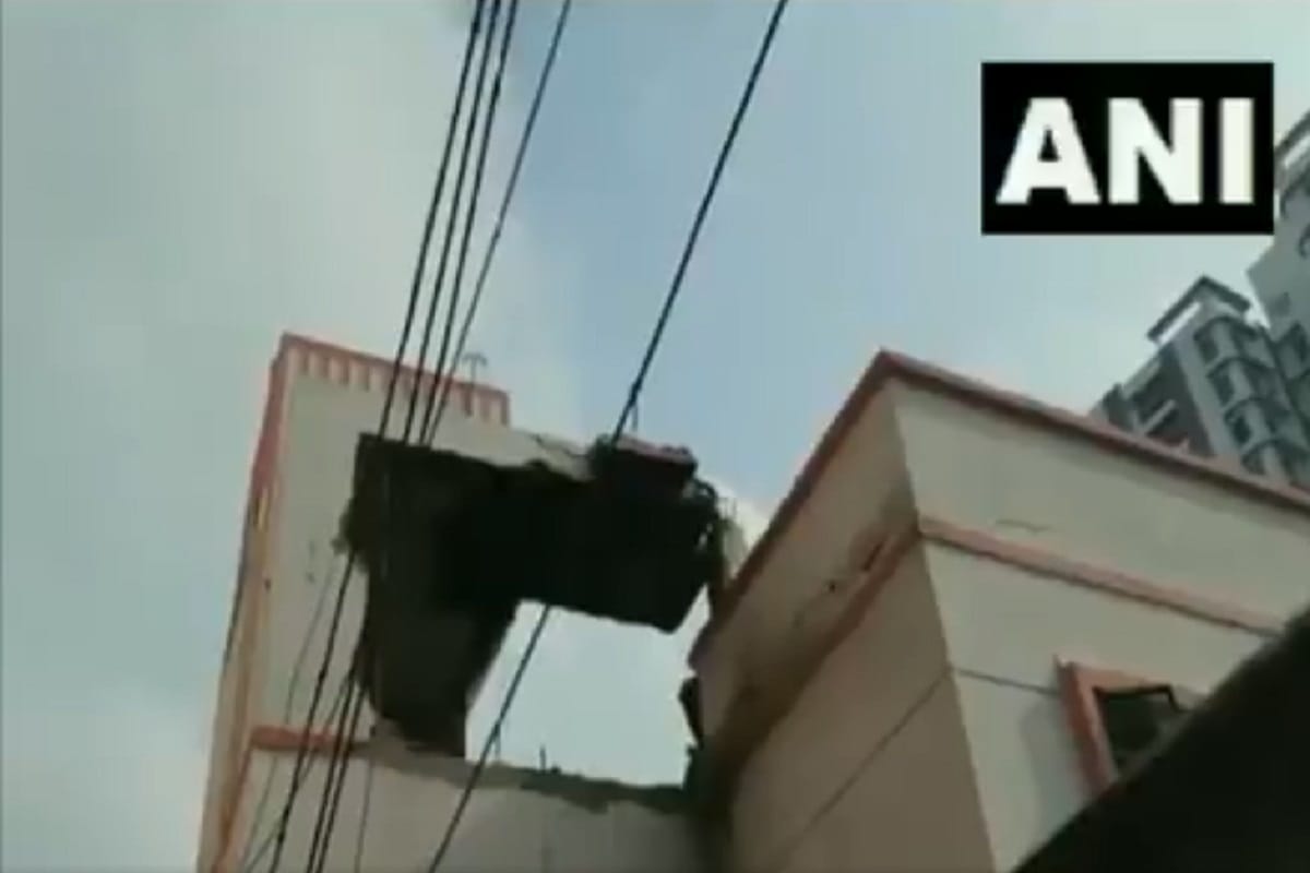 West Bengal Kolkata Heavy Blast News: Explosion reported in Kolkata Beleghata Gandhimath Friends Circle Club