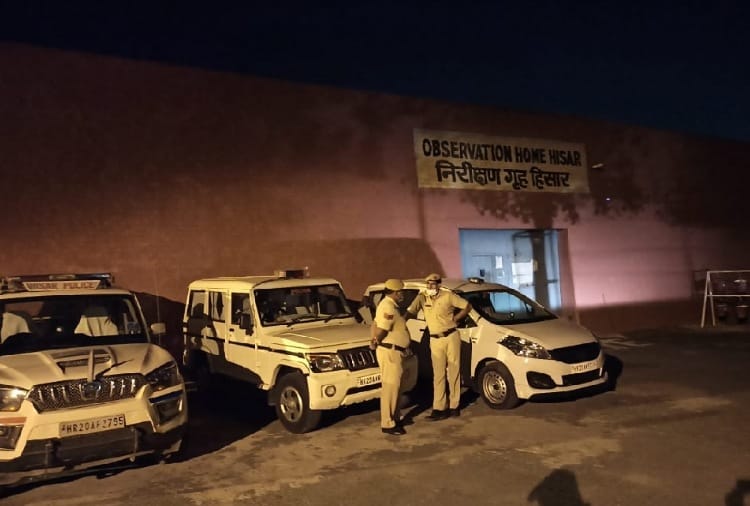 17 Minor Prisoners run away from Bal Sudhar grih In Hisar of Haryana
