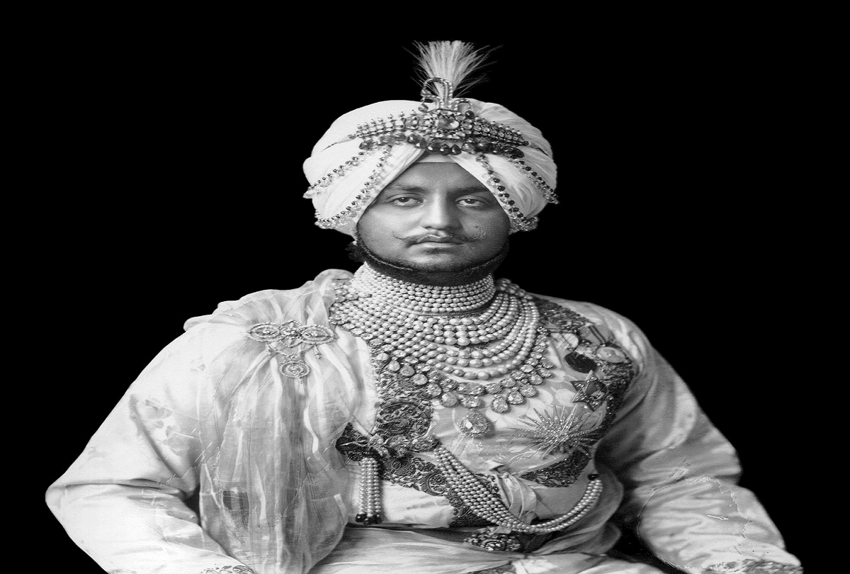 maharaja of patiala bhupinder singh has first own aircraft in india