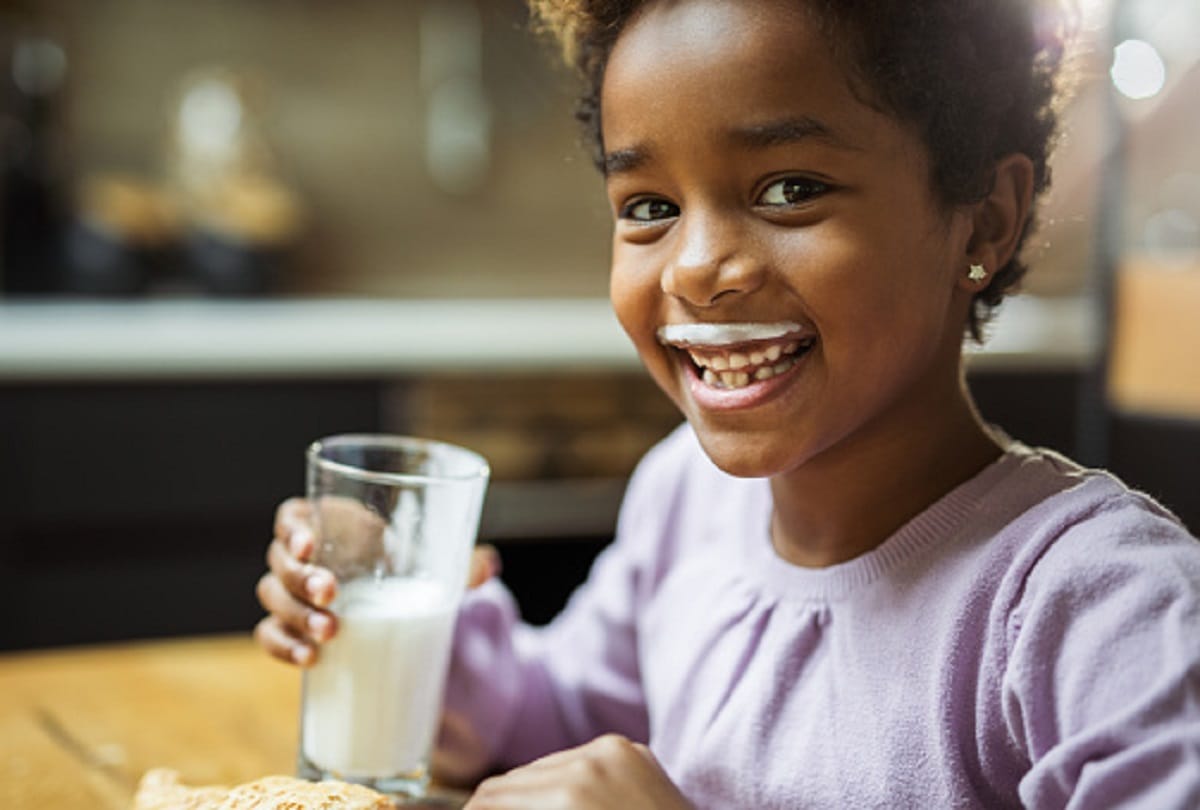Health tips in hindi How much milk should be consumed daily according to age