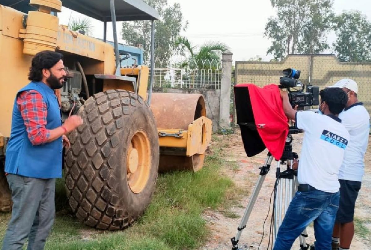 MP Ravi Kishan said Service and employment in Gorakhpur simultaneously by web series and Films shooting