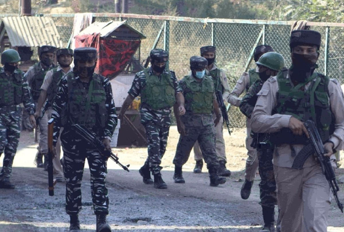 jammu kashmir Shopian Encounter militant killed, operation on