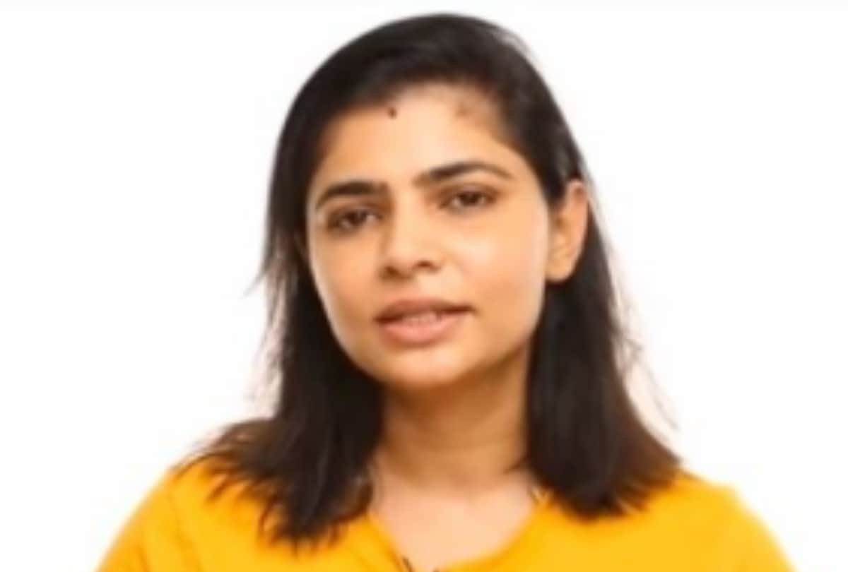 Chinmayi Sripaada shares Me Too complaint against lyricist Vairamuthu
