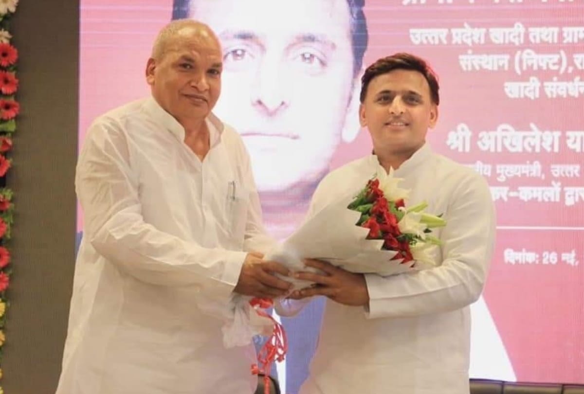 Deoria bye election 2020 update story of Brahma Shankar Tripathi candidate of sp party