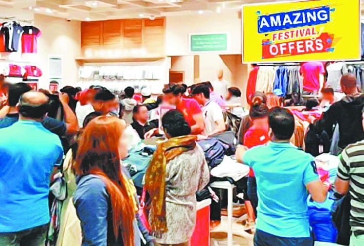 new collection and new customers seen in markets of chandigarh