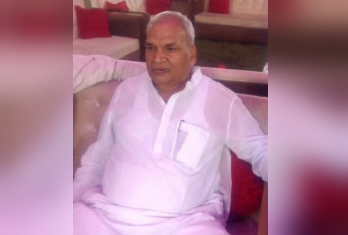 Deoria bye election 2020 update story of Brahma Shankar Tripathi candidate of sp party