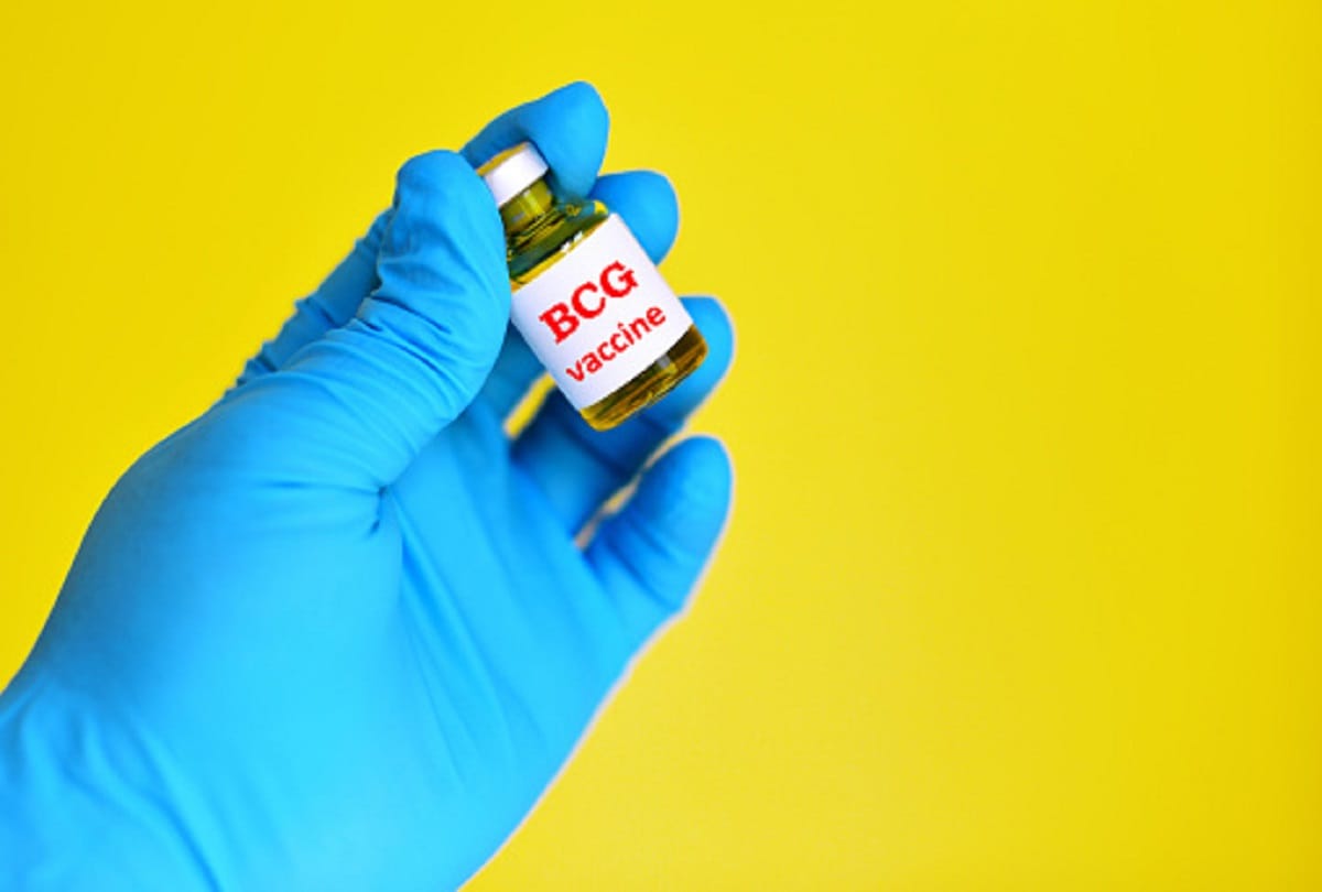 Preparing to purchase 2.5 million corona vaccine in Prayagraj
