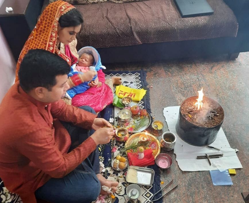 Pandit ji recited mantra in Pithoragarh, naming in Bangalore