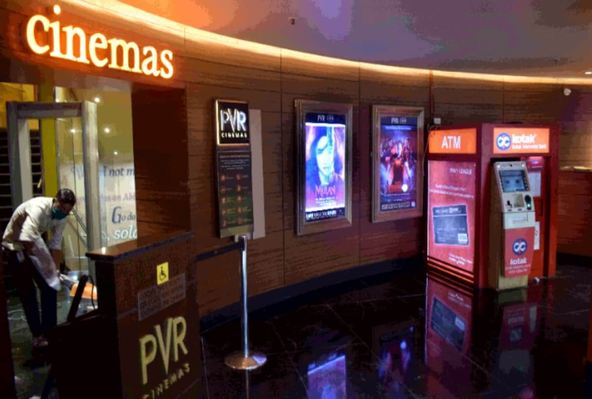 If this experiment of coolie no 1 is successful then the picture of watching cinema will change in the country
