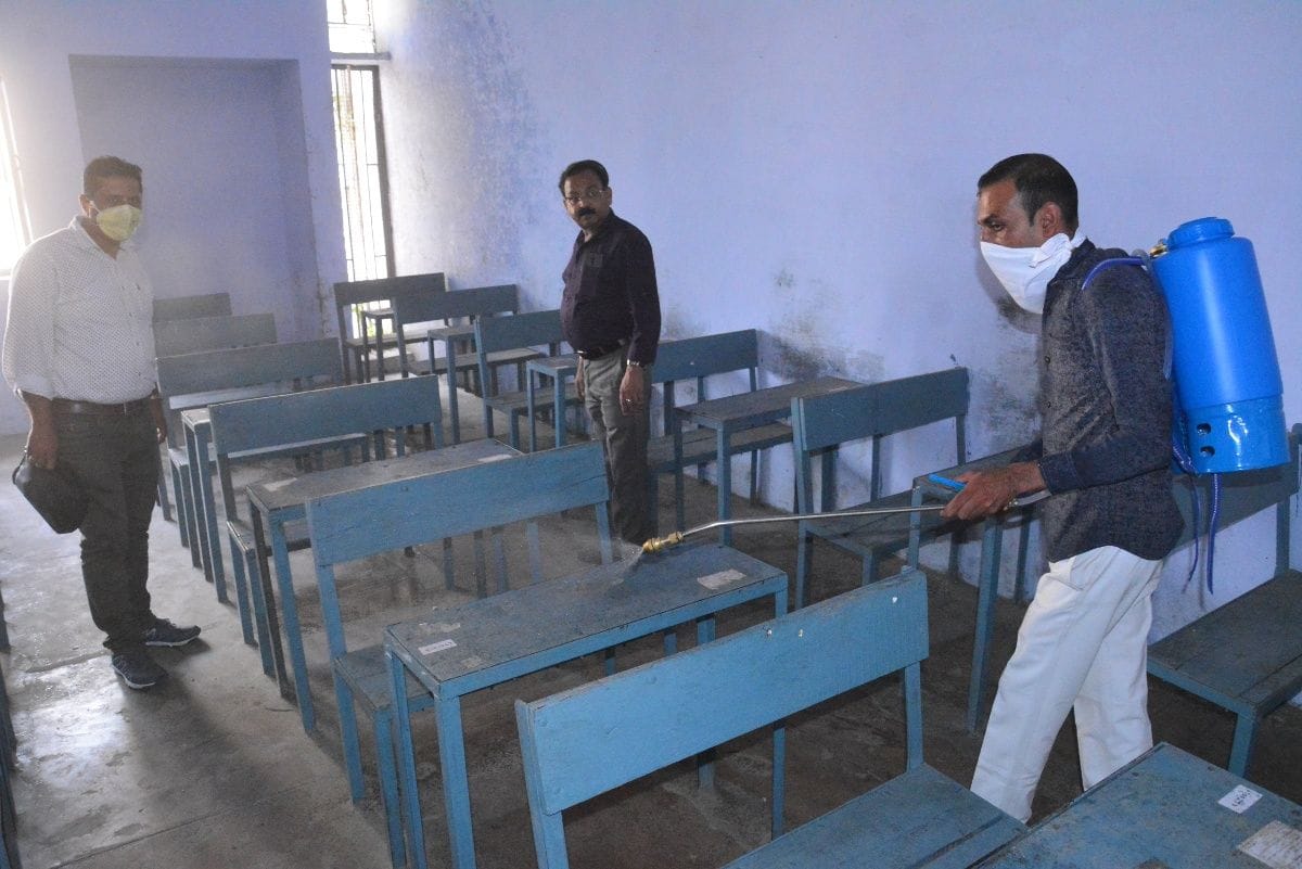Students are not allowed to sit in class without a mask