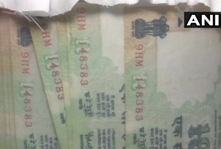 Two persons arrested by Ludhiana police, Fake currency notes and a colour printer seized