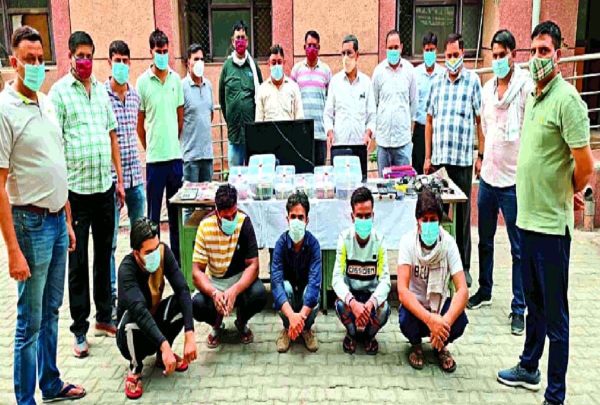 Five arrested for betting on IPL, 25 lakh recovered