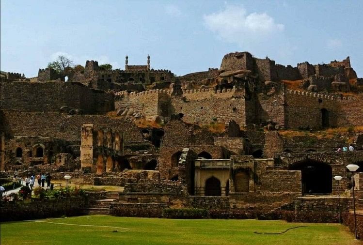Indian Famous Forts History in Hindi