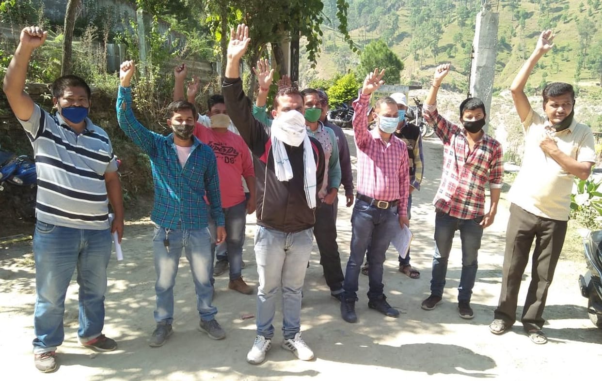 taxi union protested in bageshwar