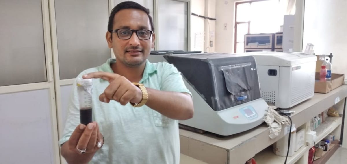 IIT BHU research: fake notes and marksheets will detect fluorescent ink