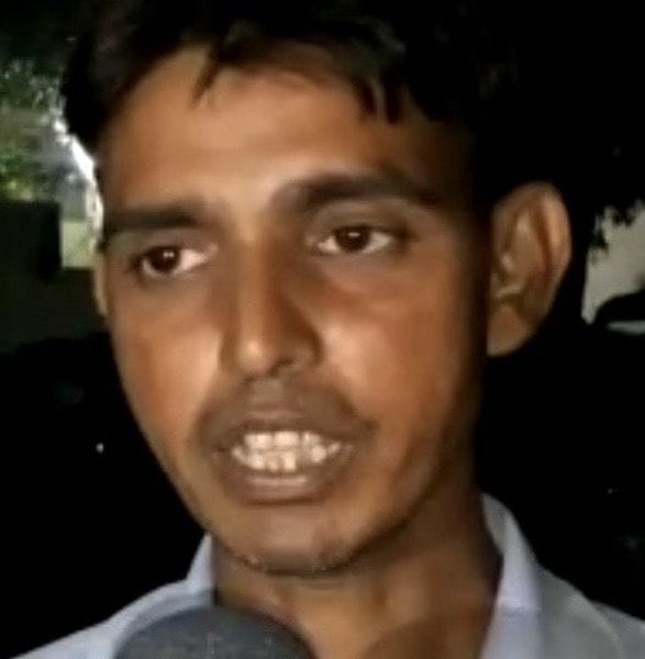 Armed miscreants looted millions of jewelery from traders