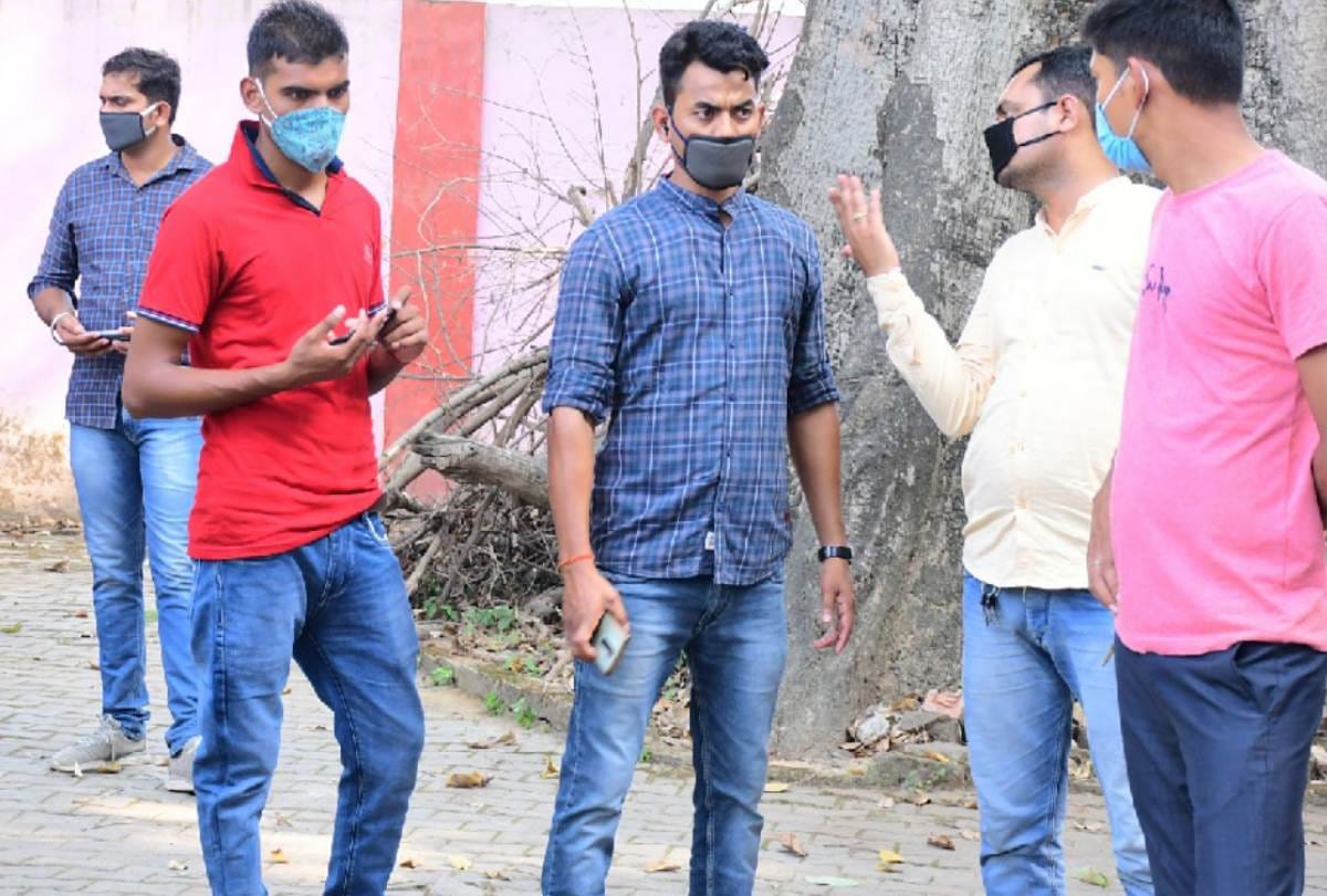 Barabanki Case: Teenager cremated under tight security, heavy police force deployed in village