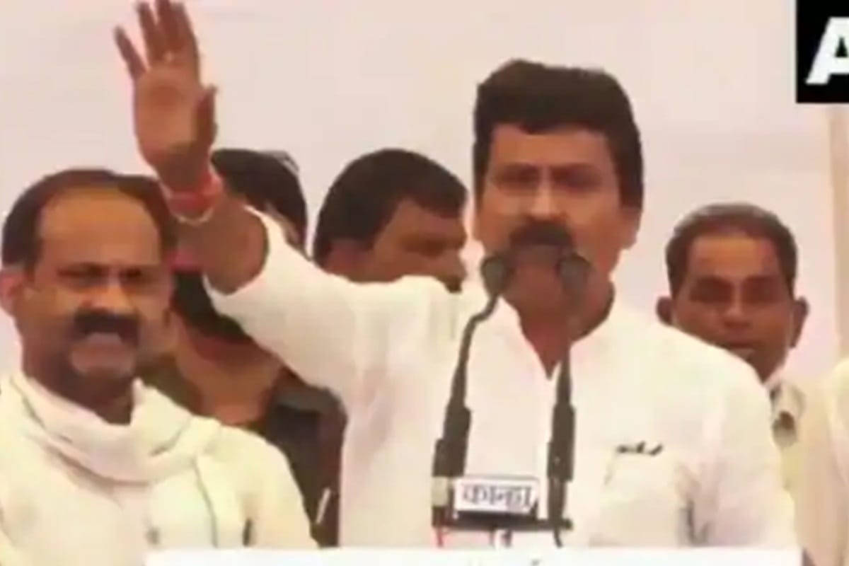 FIR registered against congress leader dinesh gurjar in ashoknagar for allegedly calling shivraj bhukhe nange