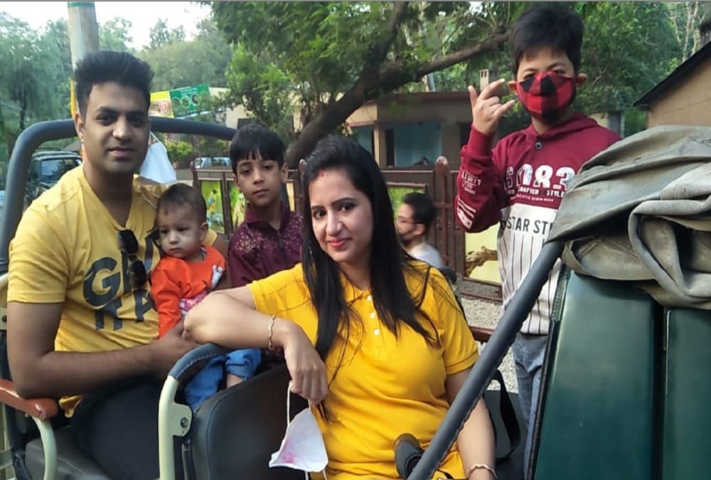Elephant Run For Attack on tourist Jeep in Corbett National Park
