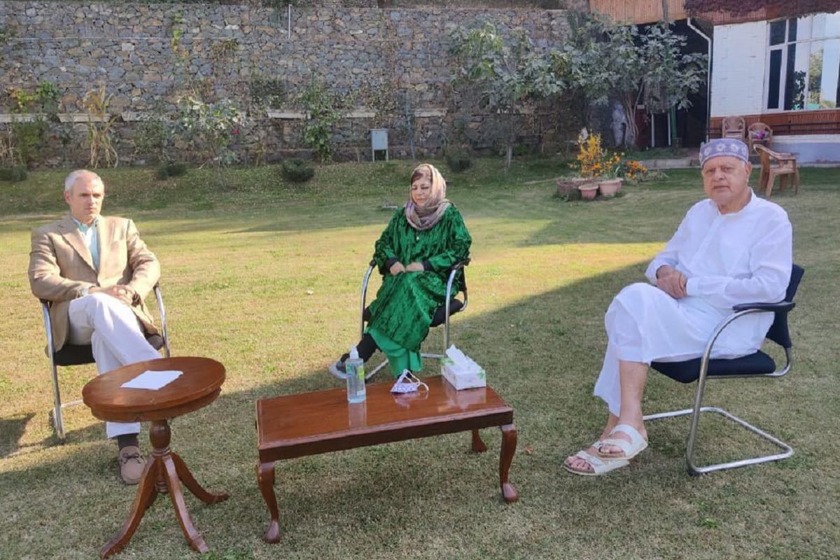 Farooq Abdullah and Mehbooba mufti Fire blazing statements are not giving good signs for valley