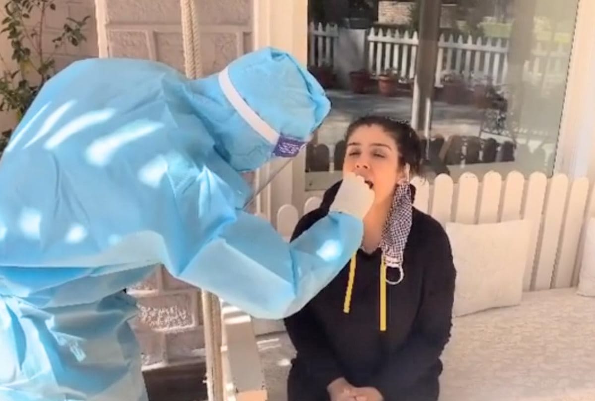 Raveena Tandon web series shooting dalhousie video viral of taking covid test