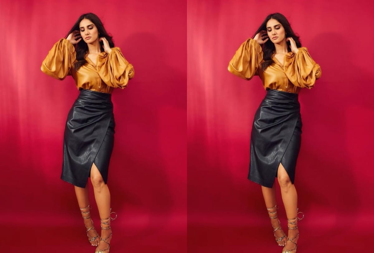 katrina kaif priyanka chopra to kareena kapoor other bollywood actress wear leather skirt for gorgeous look