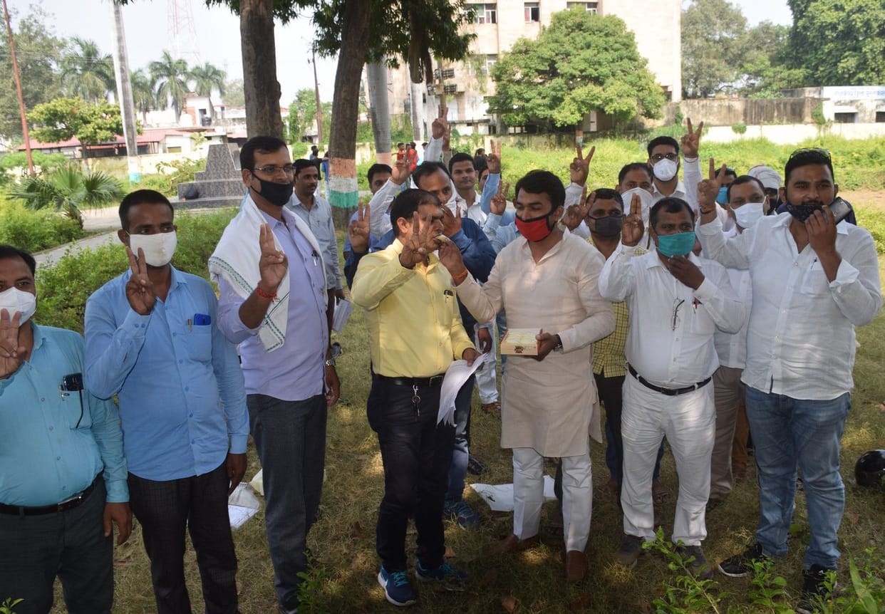 The court quashed all the old orders, 85 teachers got relief