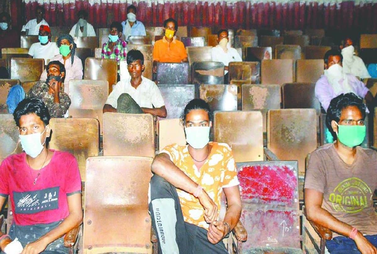 Cinema Houses Opened In Agra Audience Came For Watch Film