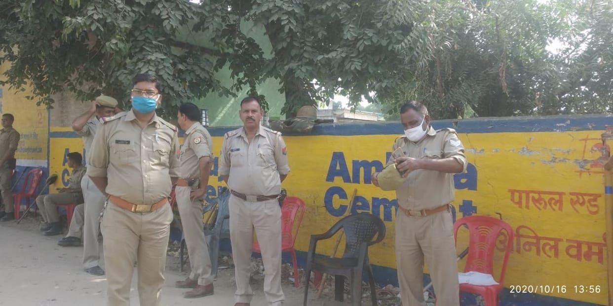 Hathras: CBI took blood-colored clothes from the house of an accused